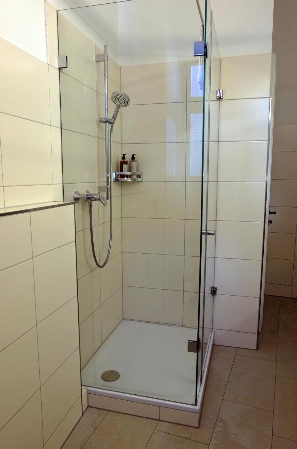 Apartment Denkmalgeschuetzte Grosse Boheme Altbauwohnung In Citylage Landshut